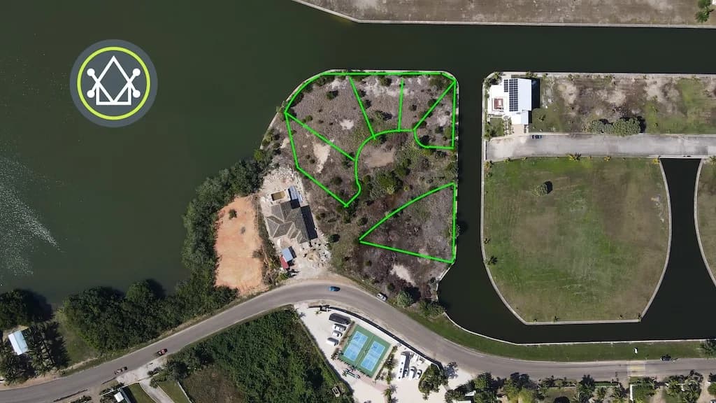 PL0117 – Exclusive Cul De Sac comprising of 6 lots with Lagoon/canal frontage – Each Individually Priced! - Photo 2