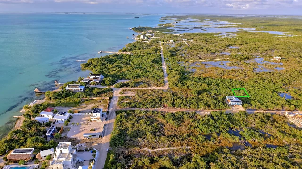 PL0136 – Prime Lot for Sale Near Secret Beach – Ambergris Caye, Belize - Photo 2