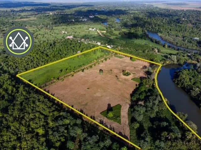 PL0035 – 21 acres on Sittee River with a 1800’s sugar mill – Subdivided into 12 Lots!