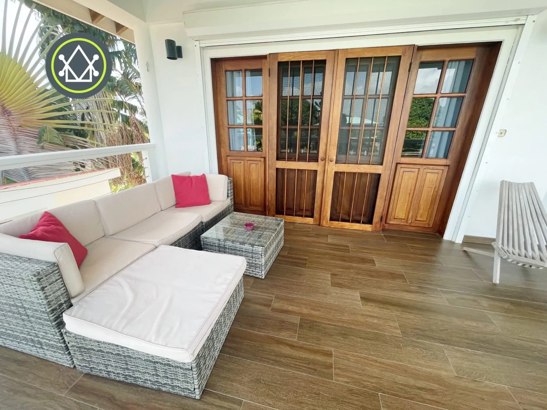 PH0043 – White Turtle Belize – A Luxury Waterfront Villa - Photo 4