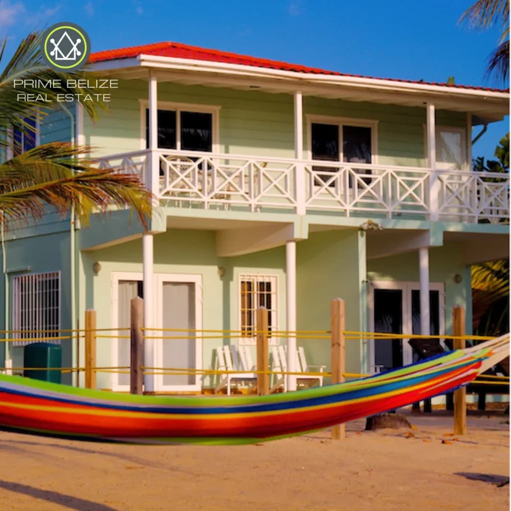 PH0015 – Income Producing Beach House on Oversized Property in Placencia Village