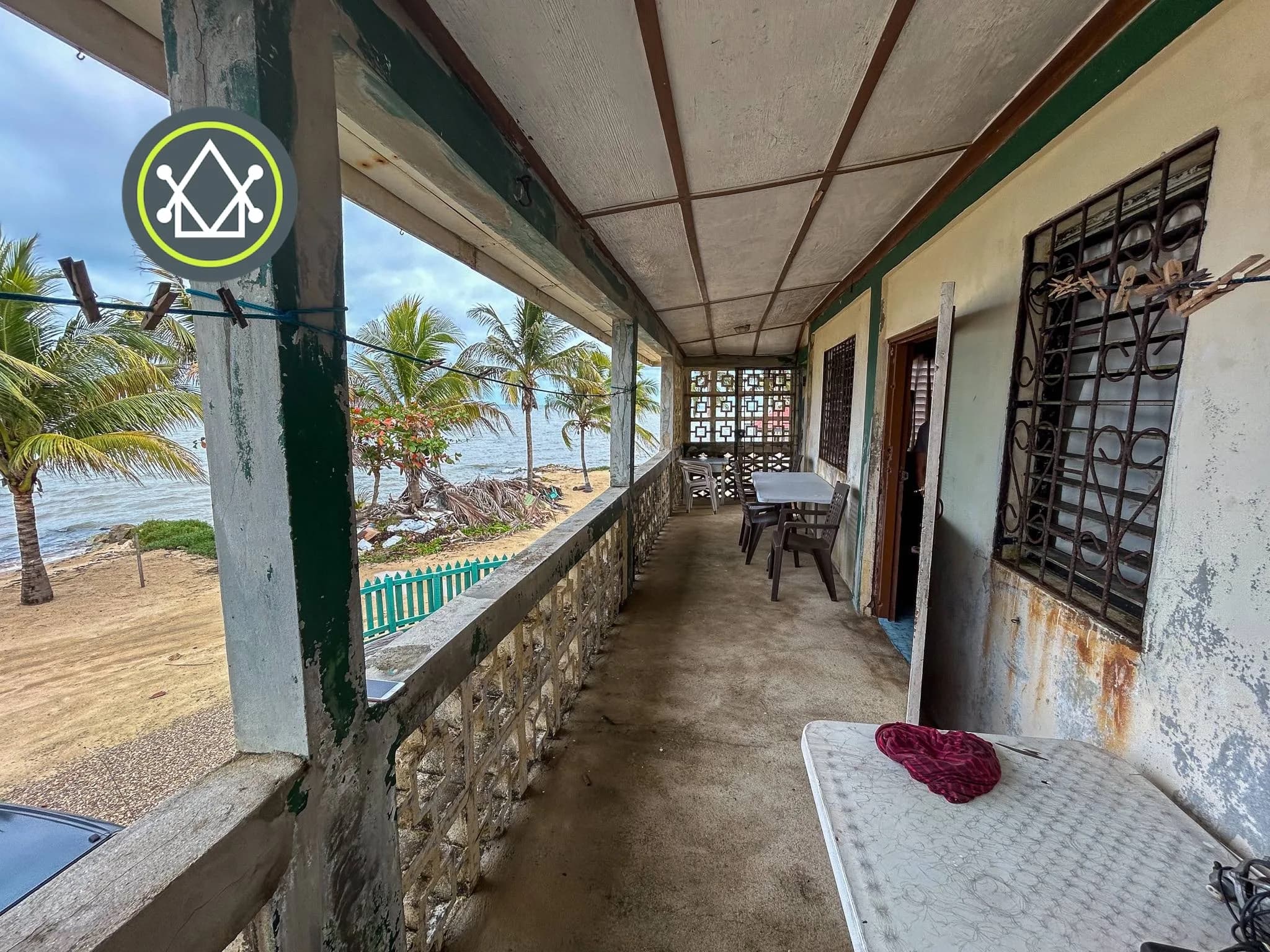 PH0048 – Charming Beachfront Property in Southern Belize - Photo 8