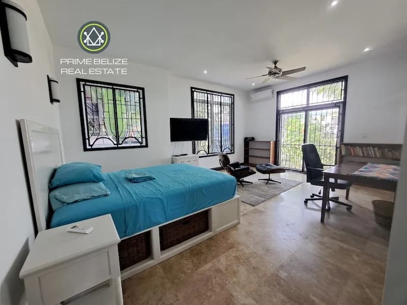 PC0018 – Beachfront condo–downtown Placencia Village – 2 bedroom – a location you can’t beat - Photo 7