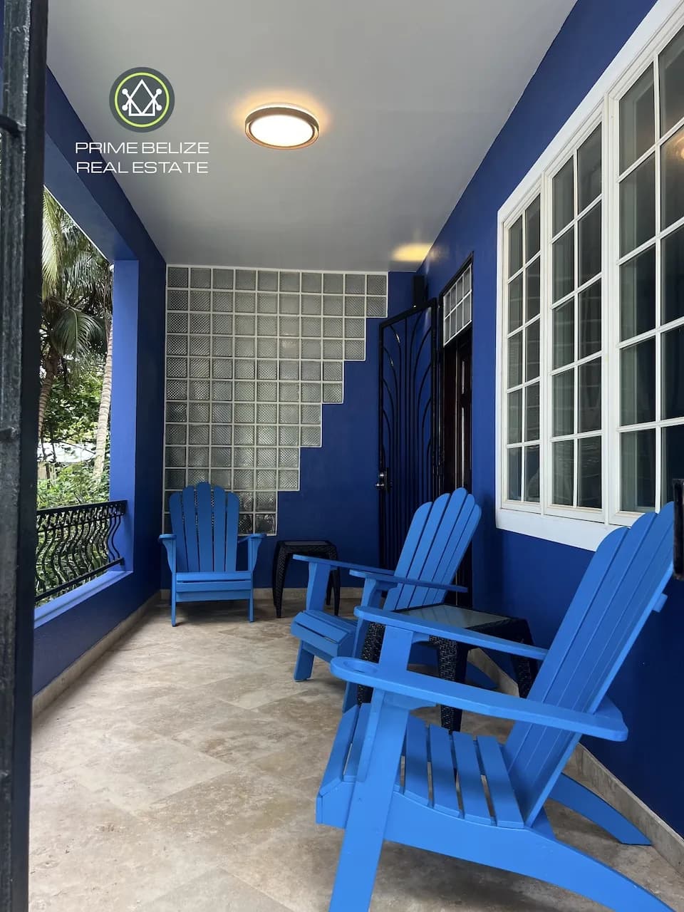 PC0018 – Beachfront condo–downtown Placencia Village – 2 bedroom – a location you can’t beat - Photo 5