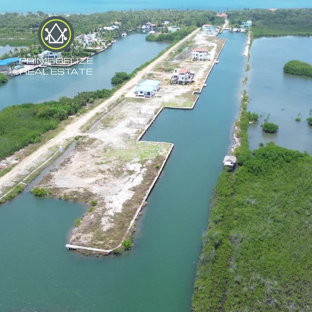 PL0238 – Canal-front land for sale on the Placencia Peninsula, Belize - Photo 2