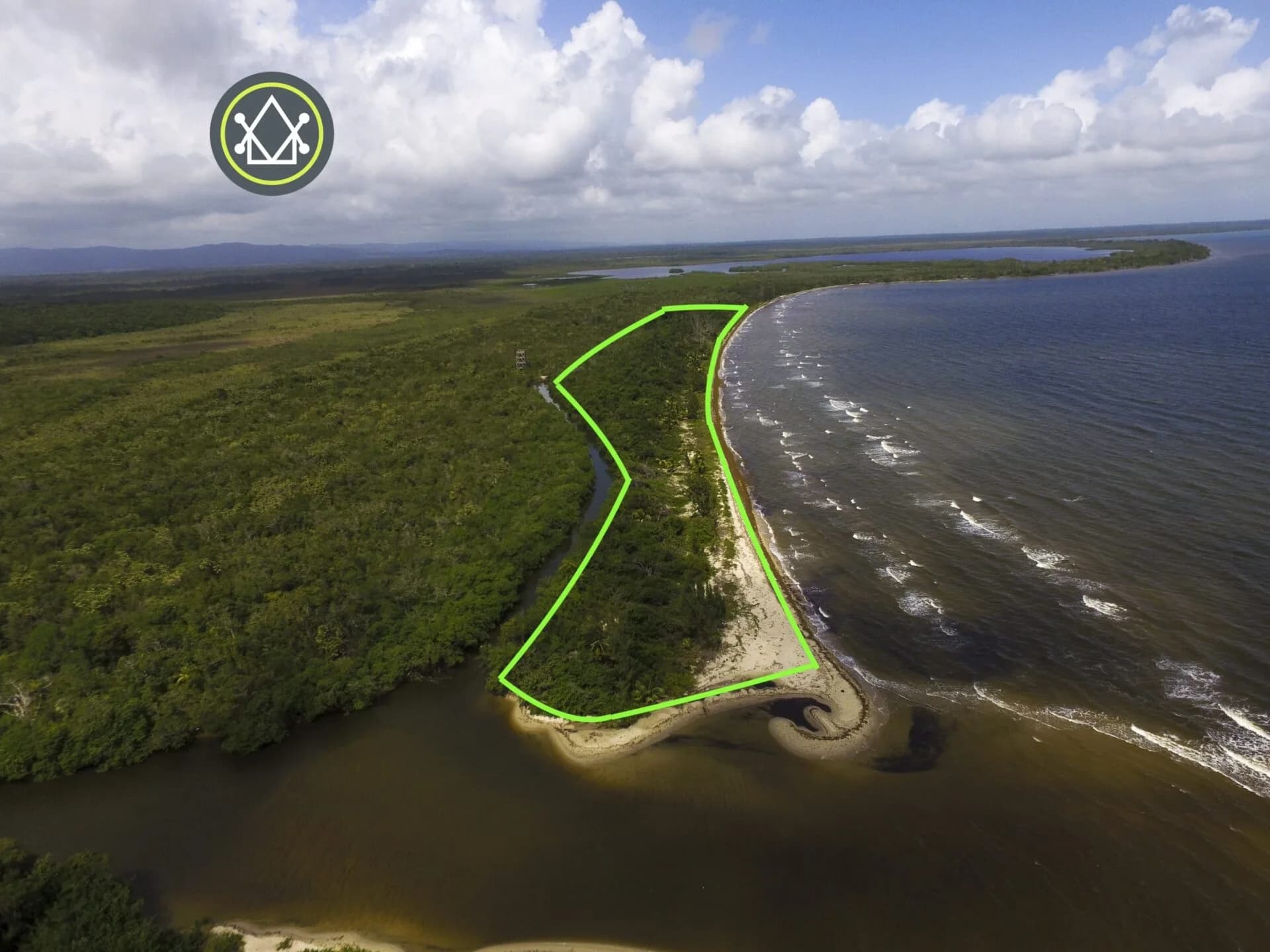 PL0001 – Lucrative Investment Opportunity: 3000 Feet of Beachfront Property in Hopkins, Belize - Photo 5