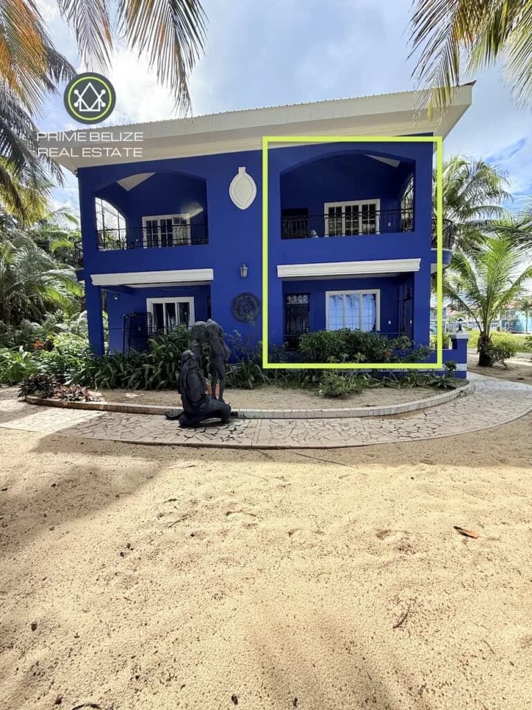 PC0019 – 4 bedroom beachfront condo package – downtown Placencia village