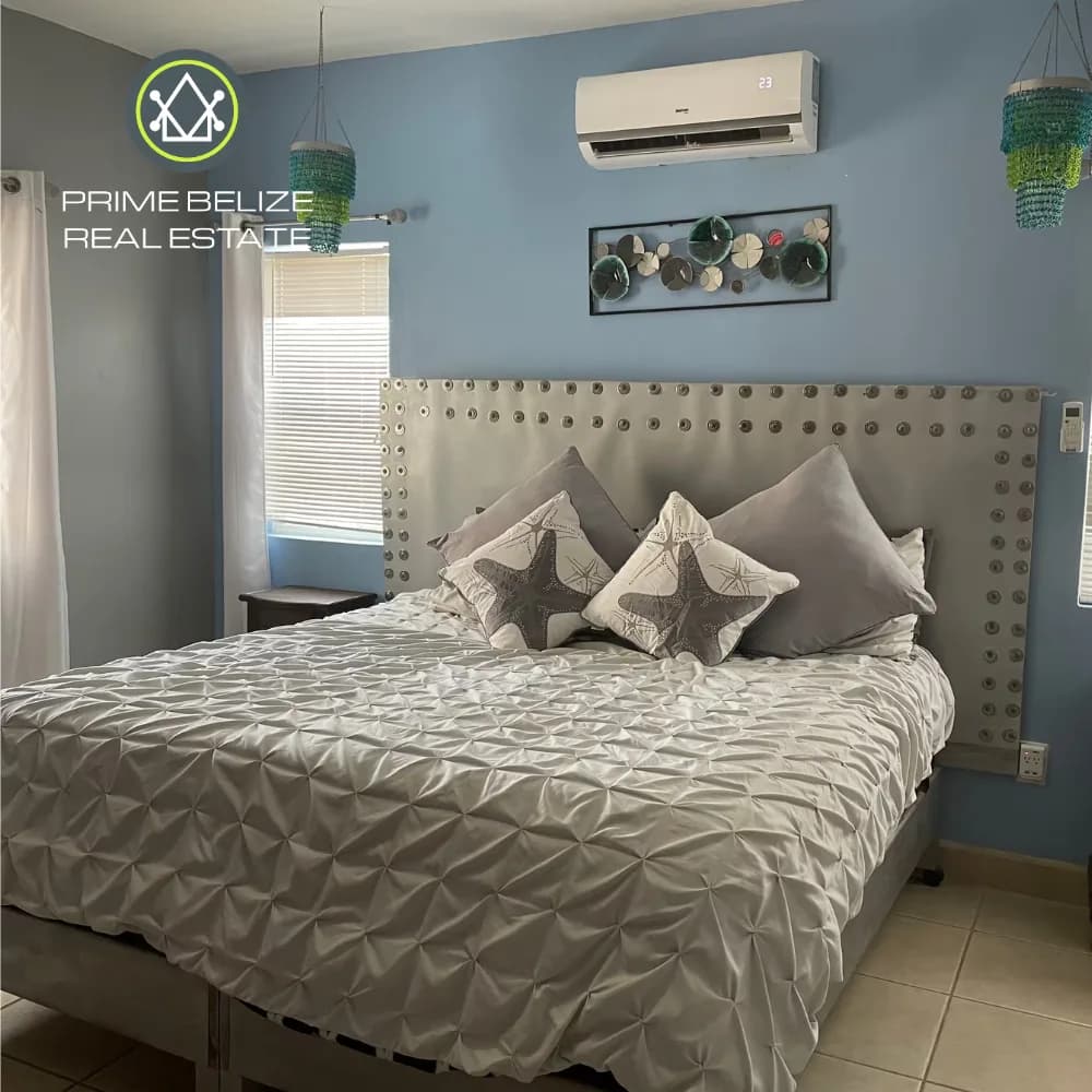 PR0016 – Beachfront Poolside Condominium – San Pedro, Ambergris Caye, Belize - Photo 5