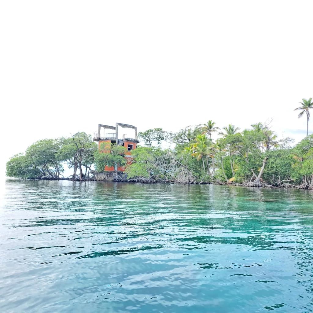 PI0012 – ROUND CAYE 2.69 acres - Photo 3