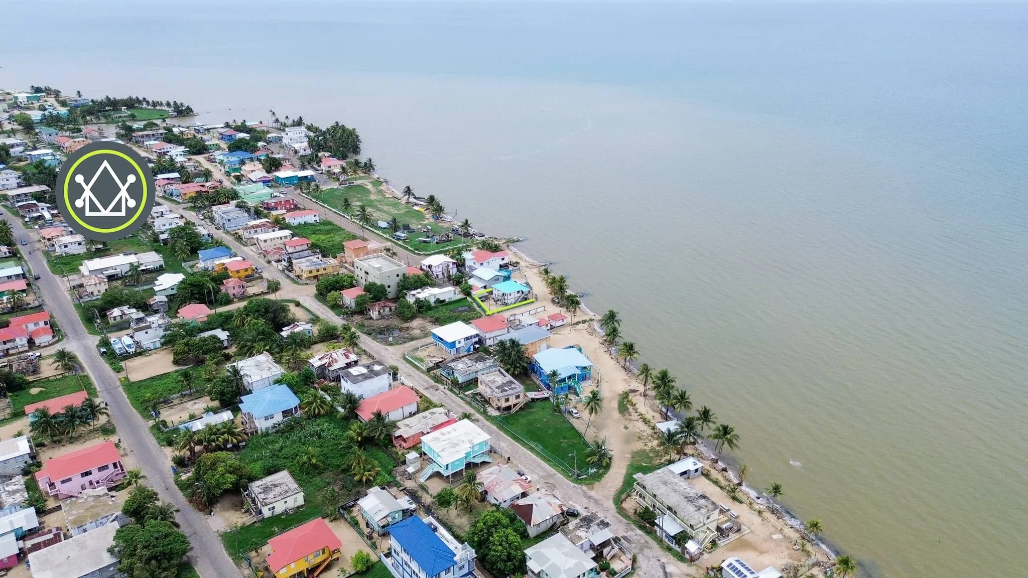 PH0048 – Charming Beachfront Property in Southern Belize - Photo 6