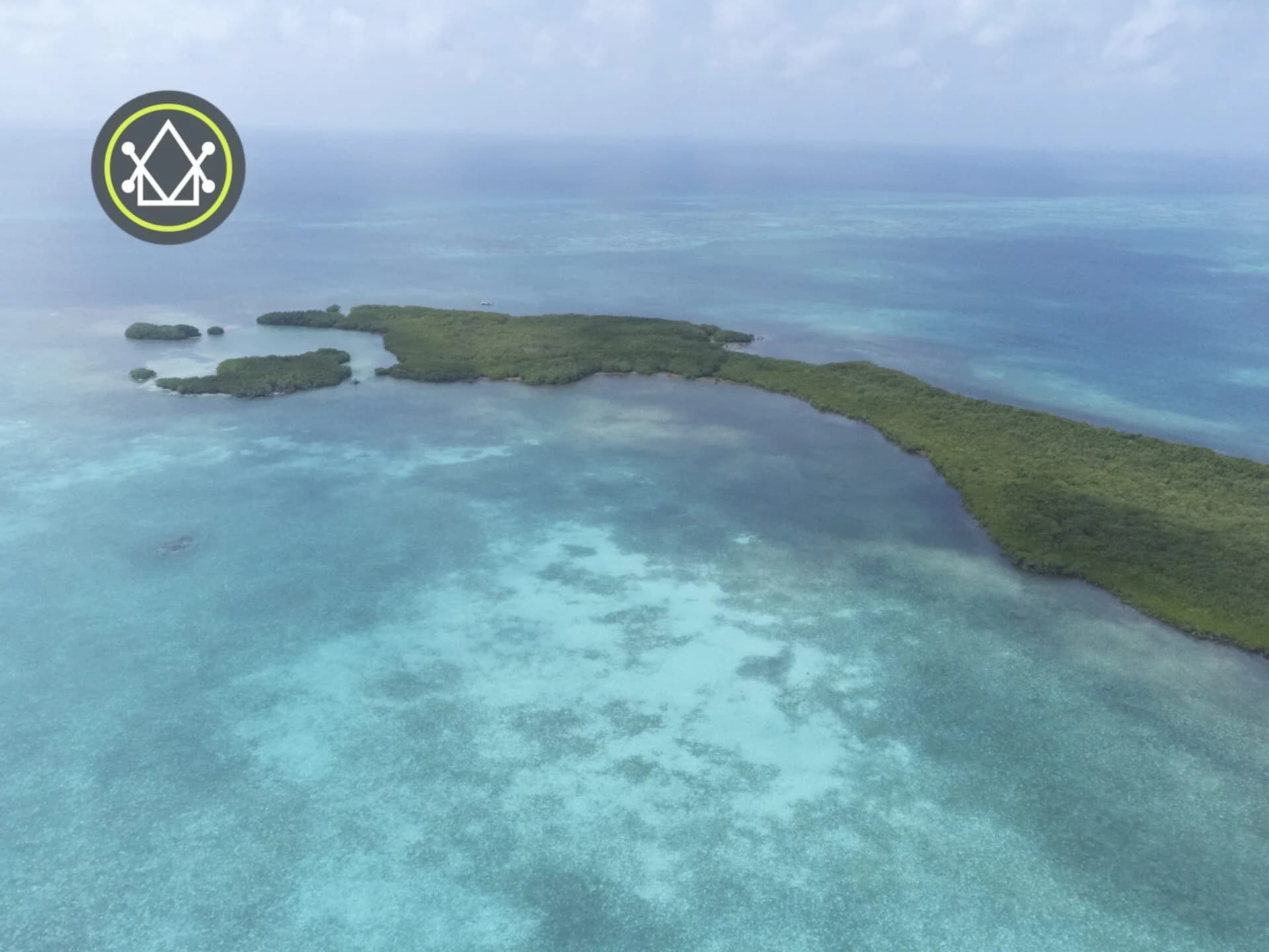 PI0036 – Crawl Caye – 48-Acre Private Island in Turneffe Atoll - Photo 2