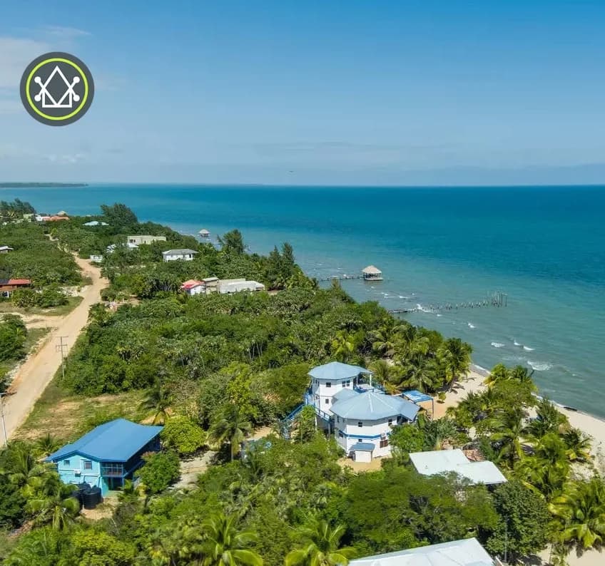 PB0024 – Moonrise Beach – Prime Beachfront Investment in Belize – Flexible Financing - Photo 4