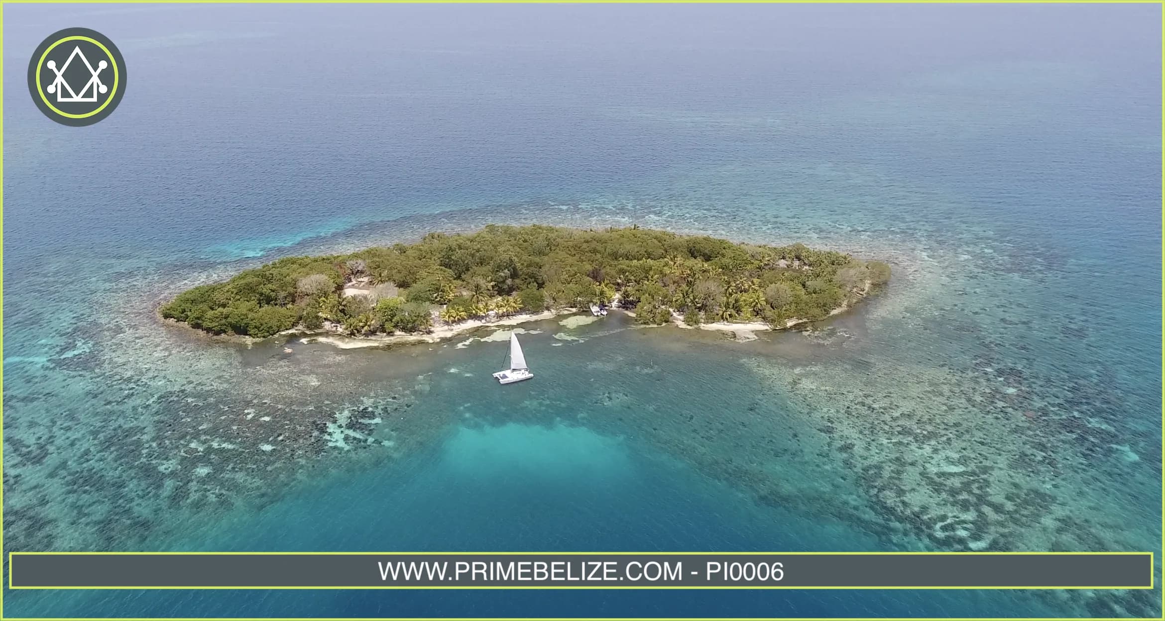 PI0006 – 3.631 ACRE STUNNING PRIVATE ISLAND – ZAMA CAYE - Photo 3