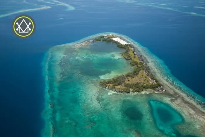 PI0025 – Tarpon Caye – An Exceptional Private Island Retreat