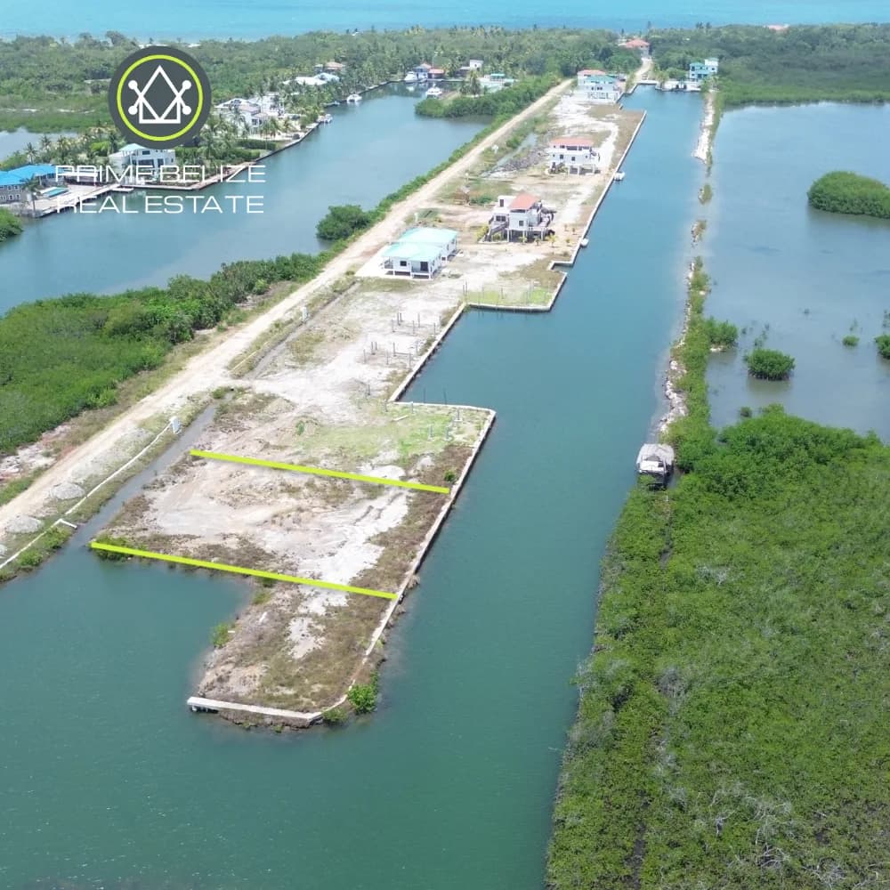PL0239 – Rare Corner Lots – Canal & Marina Front – Placencia, Belize - Photo 2