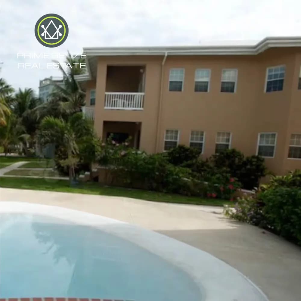 PR0016 – Beachfront Poolside Condominium – San Pedro, Ambergris Caye, Belize - Photo 4