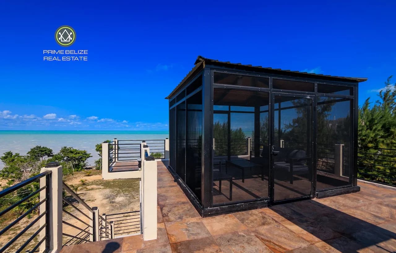 PH0068 – Remarkable 1.8-Acre Beachfront Property Featuring Solar Power and a 1-Bedroom Home in Sarteneja, Belize - Photo 3