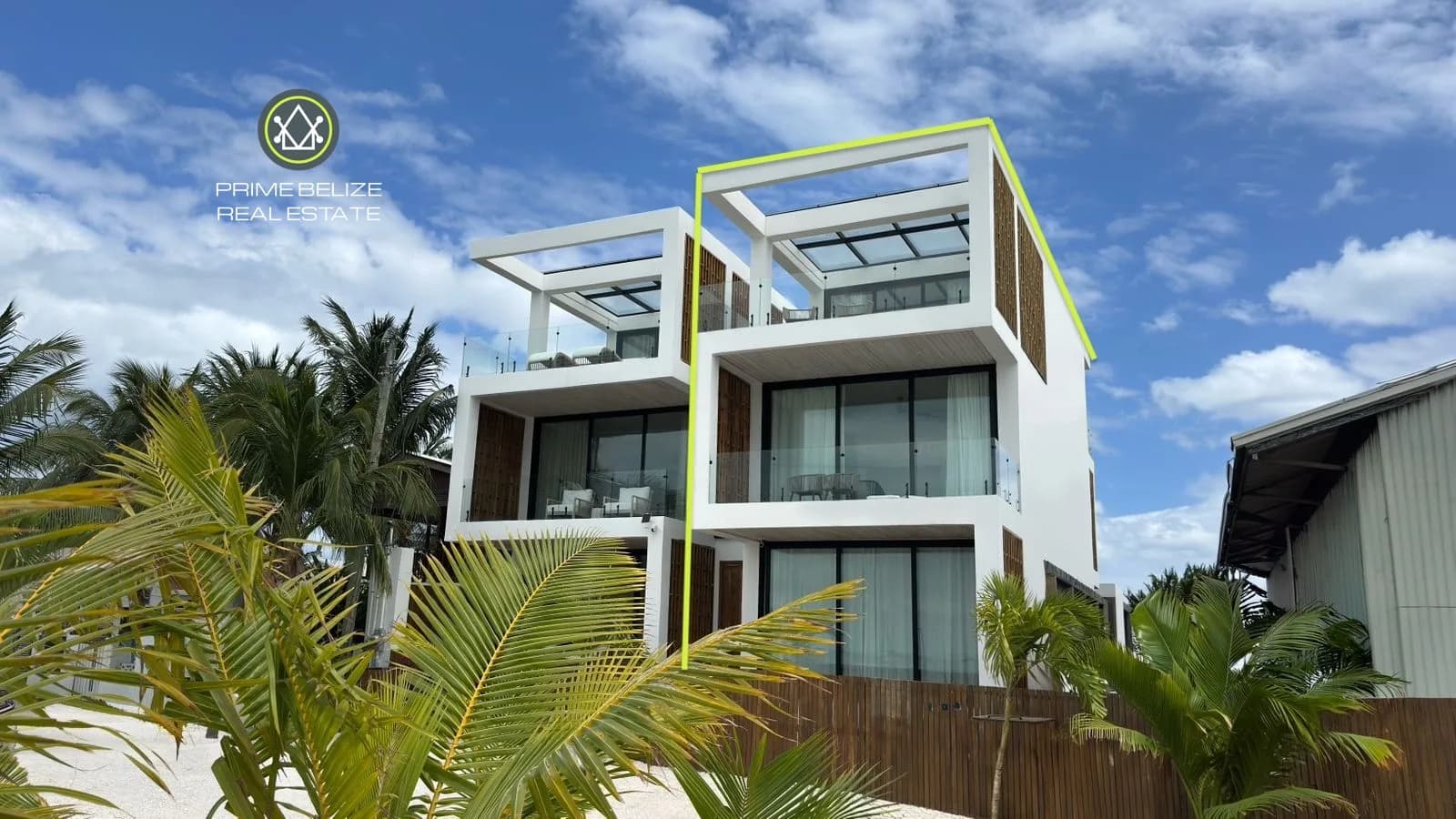 PH0064 – Stunning brand-new Townhouse, featuring 4 bedroom/4.5 bathrooms – Caye Caulker - Photo 2