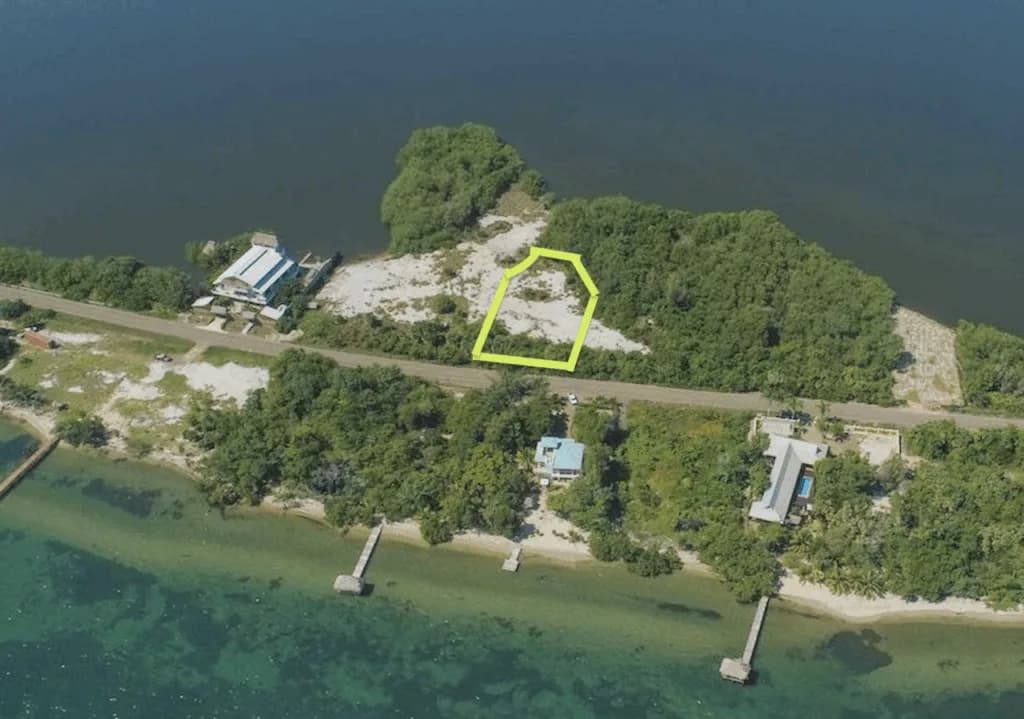 PL0154 – Plantation Commercial Lot No 2 , Placencia Peninsula