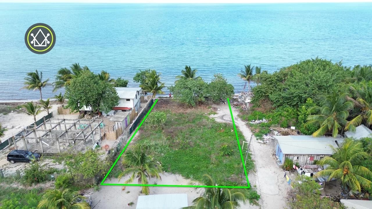 PL0121 – Beachfront Lot in Seine Bight Village, Placencia Peninsula - Photo 2